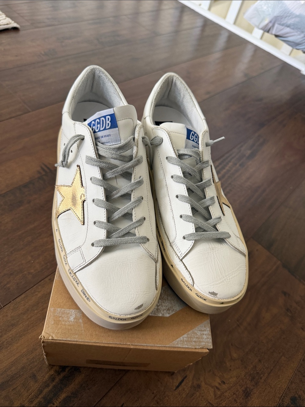 Golden Goose Histars White Leather Sneakers with Gold Star Accent
